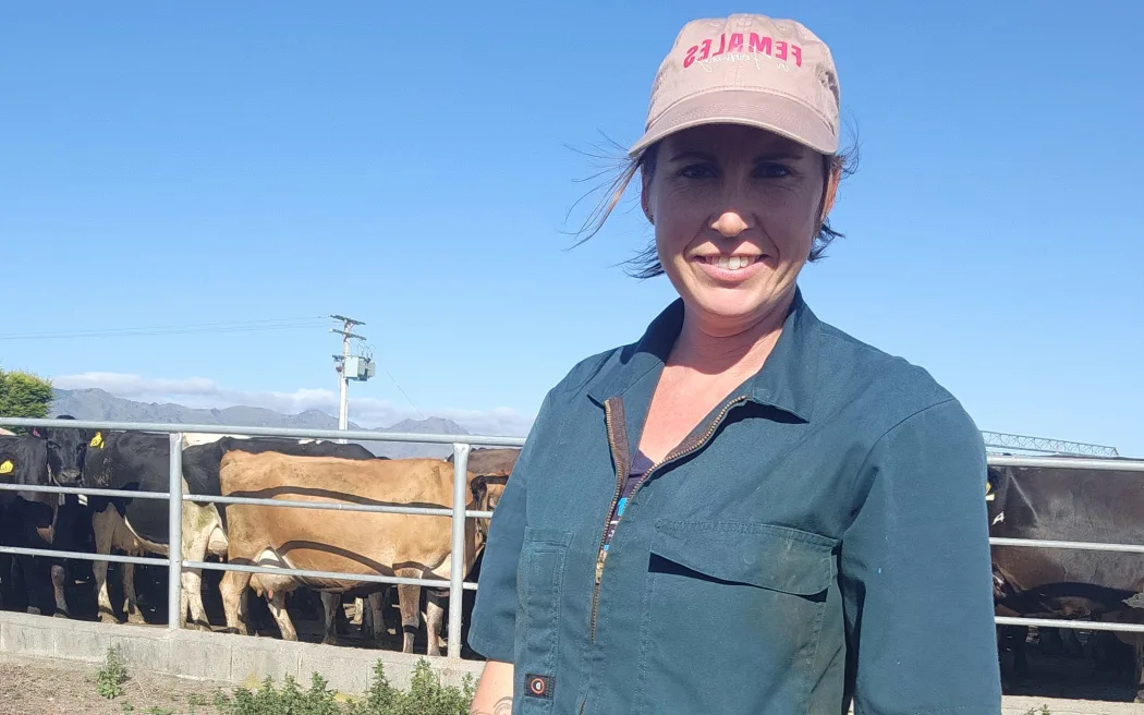 Nữ nông dân 'Farmluencer' tạo cộng đồng trực tuyến cho phụ nữ làm nông 24 Anthea Rolfe has created an online community helping empower females in farming.