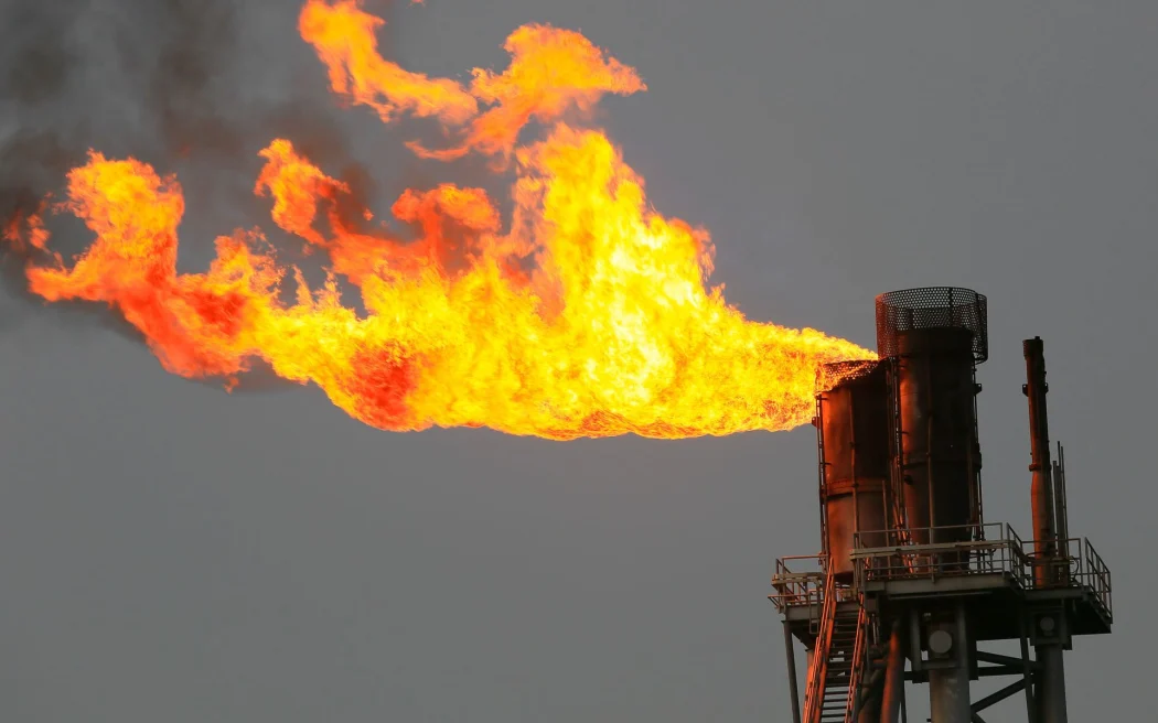 Khai thác nhiên liệu hóa thạch: Liệu có phải là 'phao cứu sinh' cho khủng hoảng năng lượng? 4 Offshore natural gas, oil