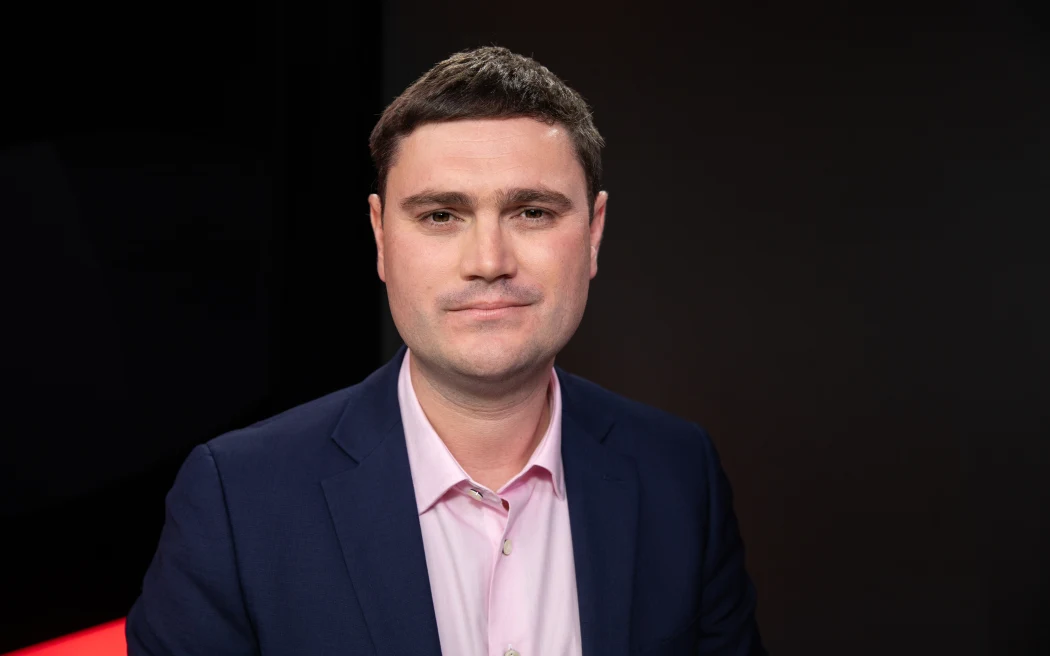 Tranh cãi về 'bot' của David Seymour: Công cụ gửi ý kiến trực tuyến giúp hay hại nền dân chủ? 2 Jordan Williams, Executive Director and Co-Founder of the Taxpayers' Union.