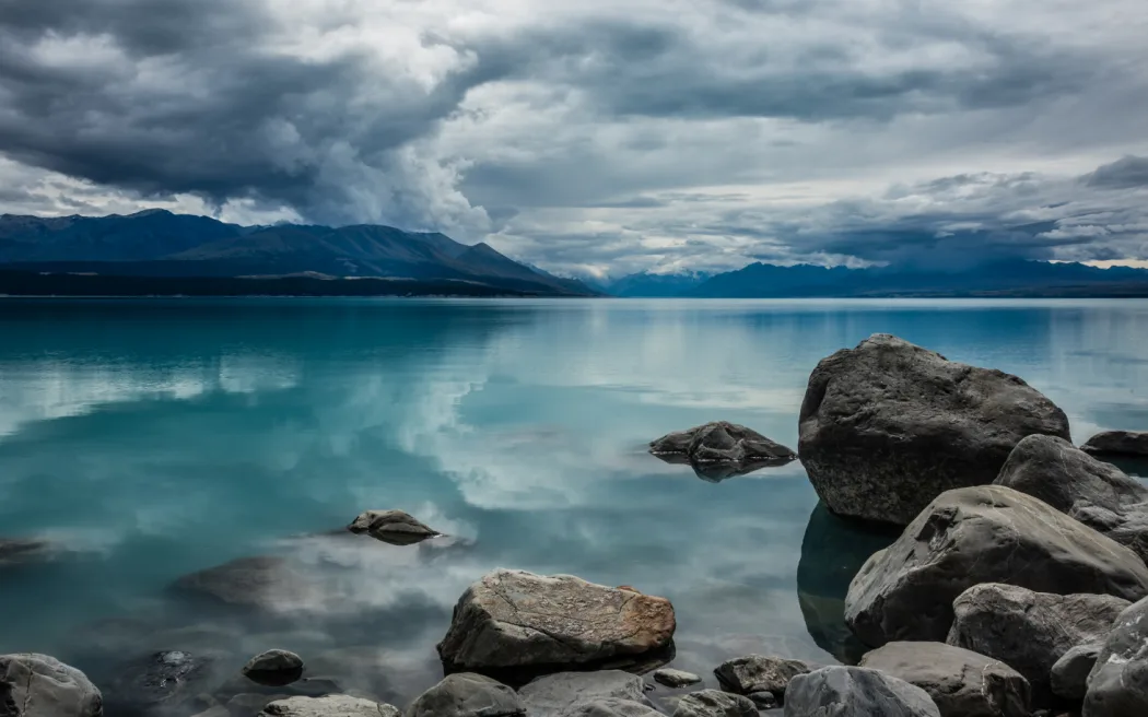 Meridian Energy thua lỗ nặng vì 'cơn bão hoàn hảo' của gió yếu và hạn hán 2 lake pukaki holds 40 percent of new zeal Meridian Energy thua lỗ nặng vì 'cơn bão hoàn hảo' của gió yếu và hạn hán