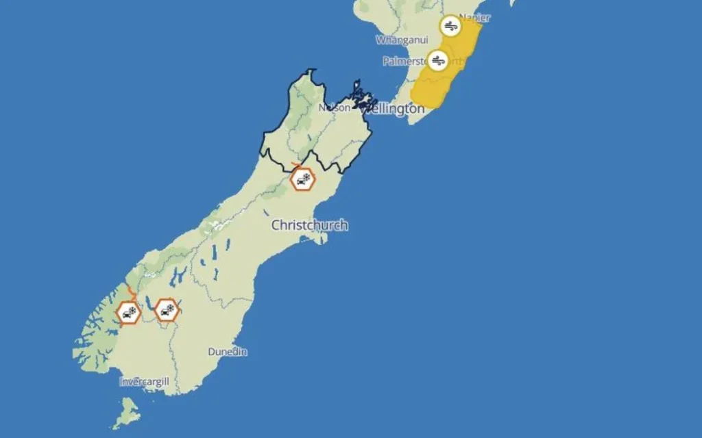 MetService has issued road snowfall warnings for Lewis Pass, Crown Range Road and Milford Road.