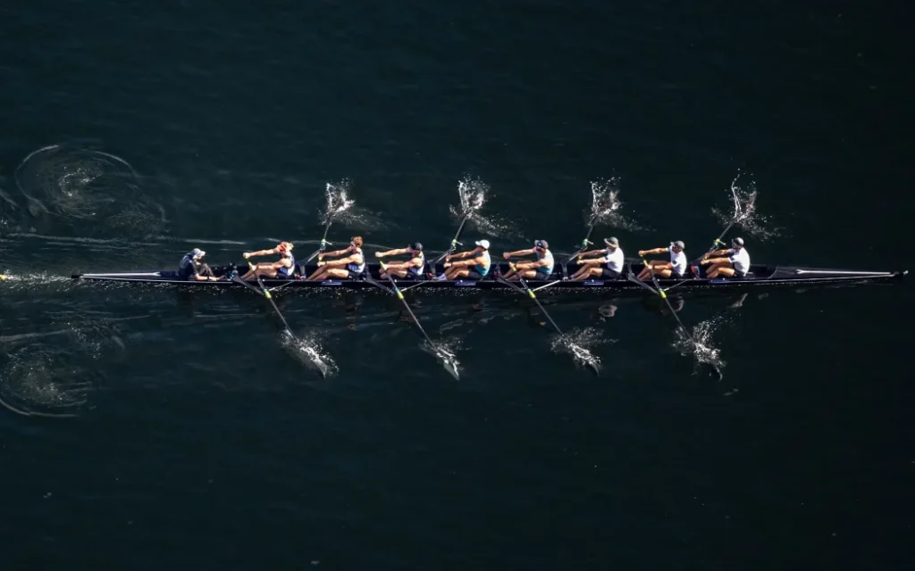 NZ Men's eight training on Lake Karapiro,
