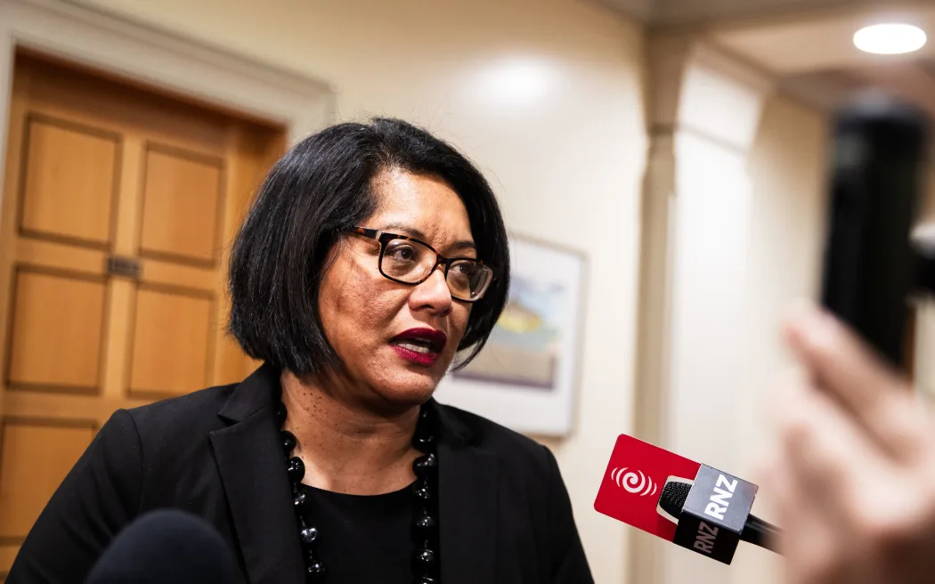 Kinh tế New Zealand lao dốc: Bộ trưởng Tài chính Nicola Willis đổ lỗi cho "biến động toàn cầu" 2 Barbara Edmonds