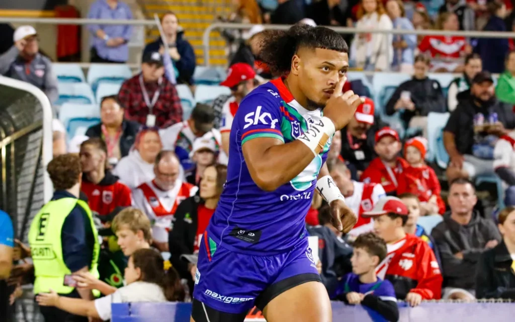 Demitric Vaimauga runs out. St George Dragons v One NZ Warriors. NRL Rugby League, WIN Stadium, NSW, Australia, Saturday 10th May 2025.