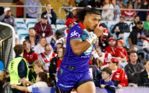 Demitric Vaimauga runs out. St George Dragons v One NZ Warriors. NRL Rugby League, WIN Stadium, NSW, Australia, Saturday 10th May 2025.