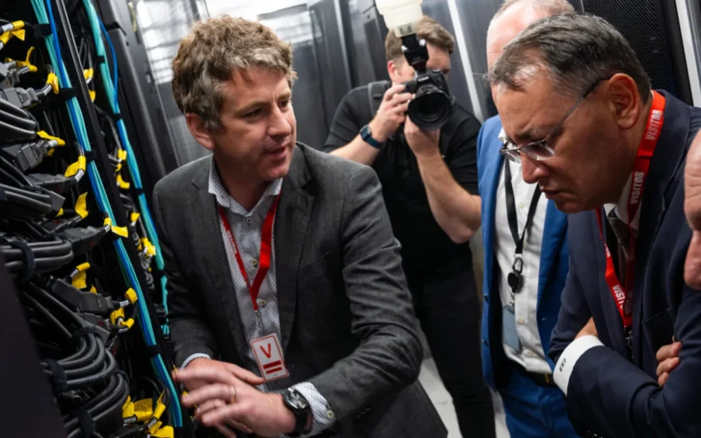 Jess Robertson - Chief Scientist Advanced Technology, NIWA and Science Minister Shane Reti at CDC NZ.