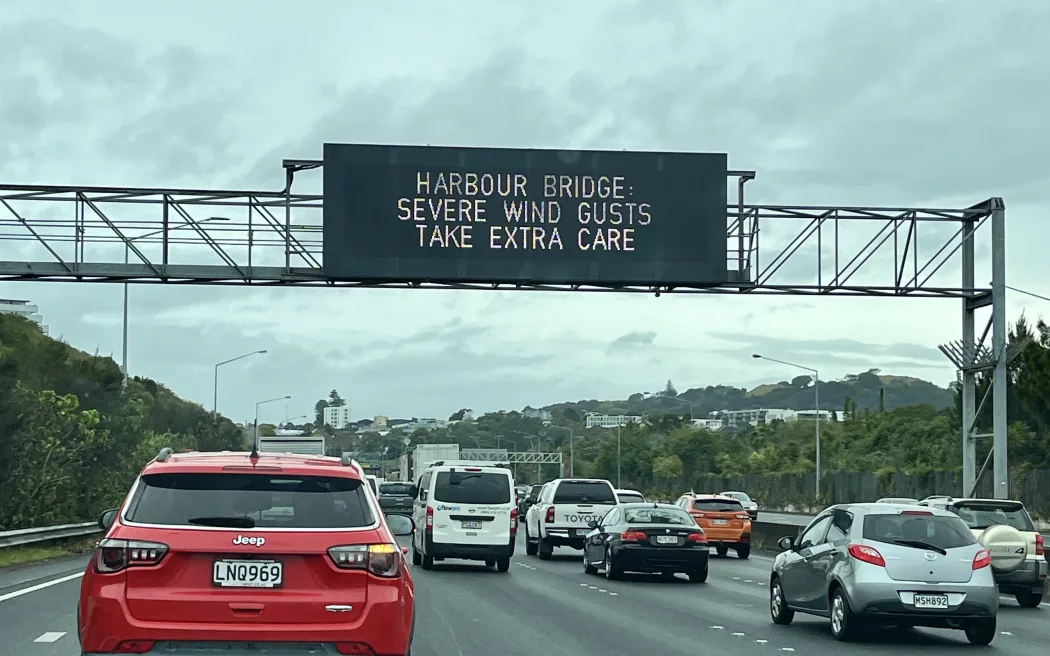 Auckland Harbour Bridge warning sign