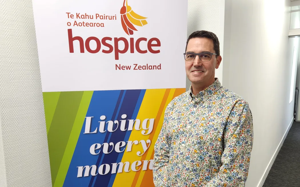 Y tá Hospice, Plunket lo sợ 'mất trắng' tiền bồi thường dù thắng kiện công bằng lương 2 Hospice New Zealand chief executive Wayne Naylor