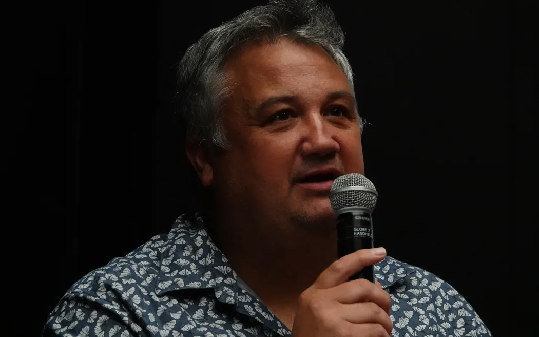 Hệ thống y tế quá tải, nhân viên đối mặt bạo lực gia tăng 4 Patient Voice Aotearoa chairman Malcolm Mulholland says protest action is planned if the pause isn't reversed.