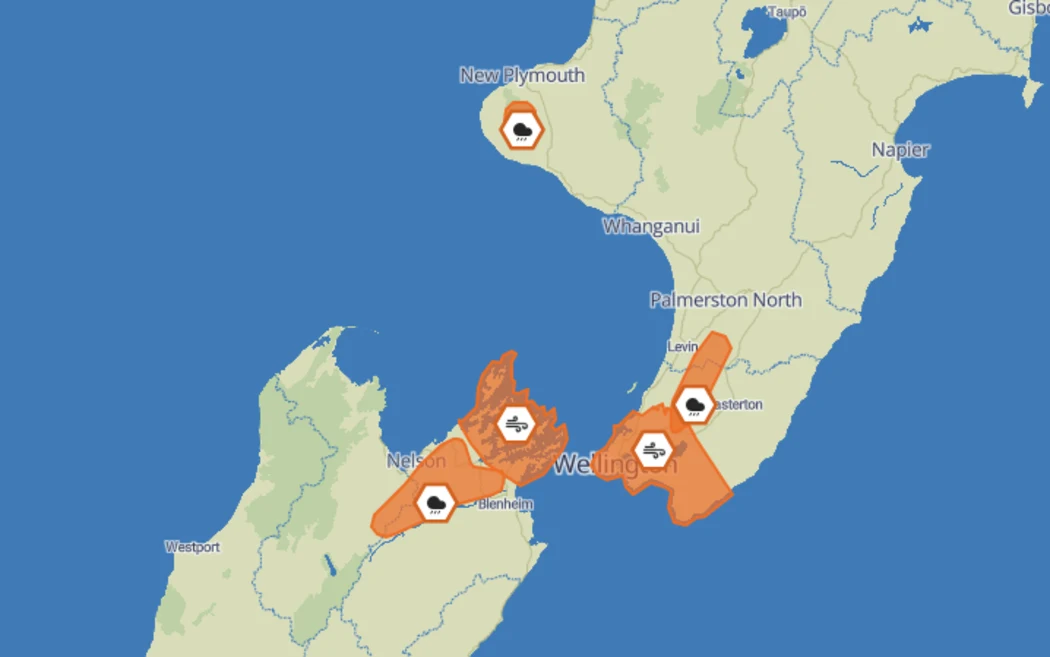 Heavy rain is moving up the lower North Island.