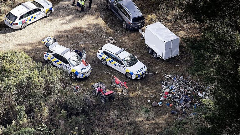 Police at the location of one of the campsites just off the Te Anga Road near Waitomo where Tom Phillips and his children had been hiding for the last four years. (Getty/ NZME)