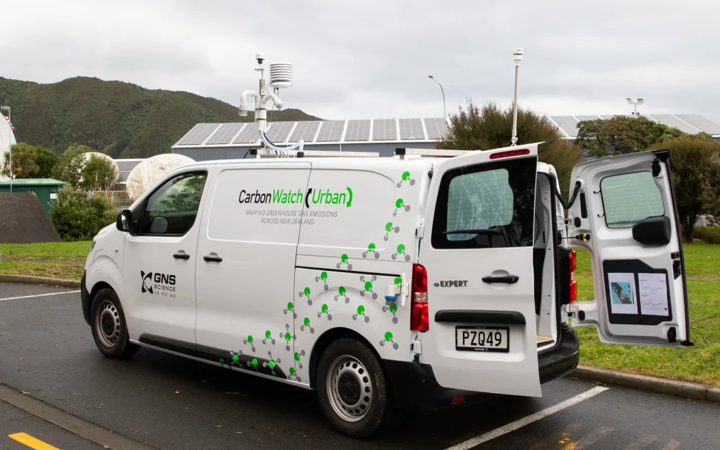 Thế giới biến đổi: Xe van 'mắt thần' truy lùng khí thải đô thị 2 The lab would start work on the streets of Wellington over the next few months.