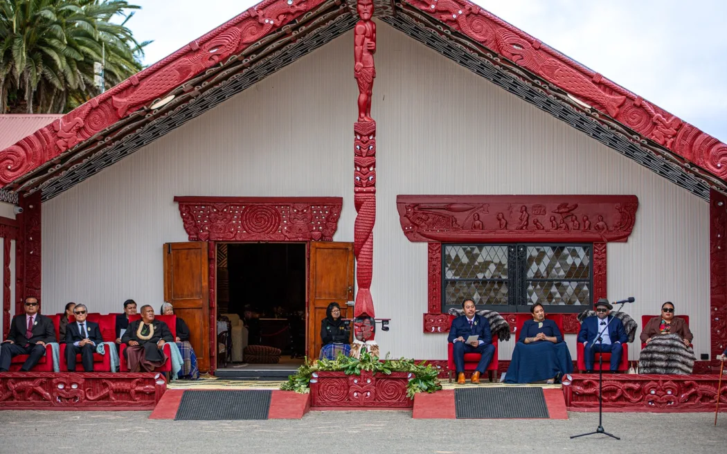 Nữ hoàng Māori phá vỡ im lặng, lần đầu phát biểu trước toàn dân 5 The first Koroneihana of Te Arikinui Kuini Nga wai hono i te po at Turangawaewae Marae, 2025.