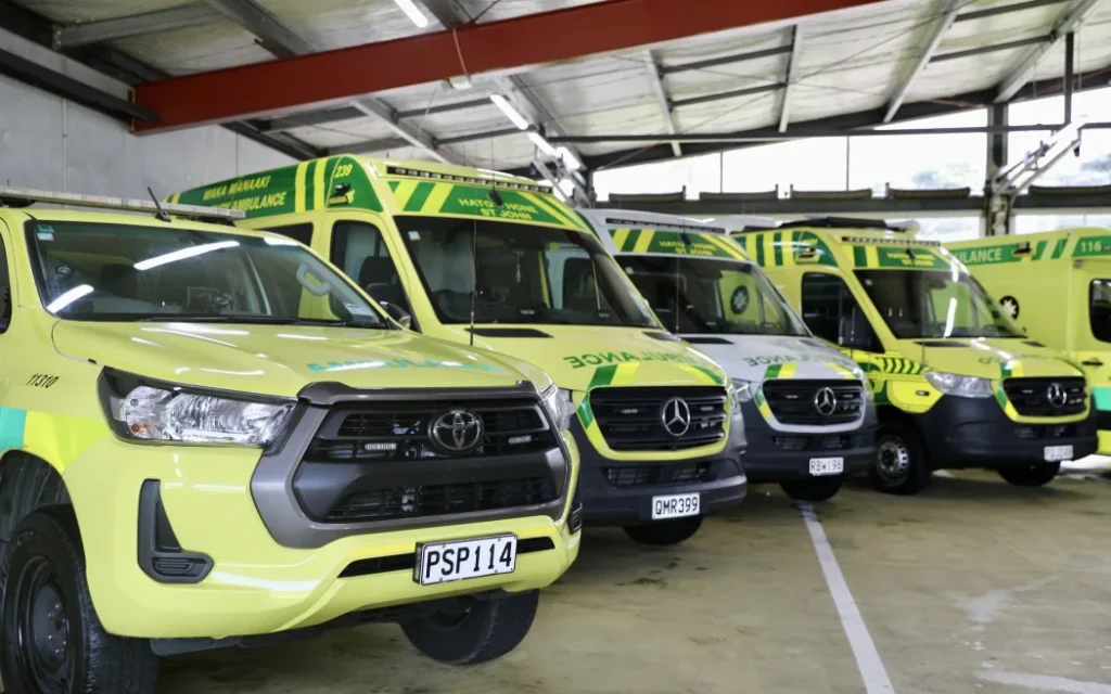 Ambulance St John vehicles - generic