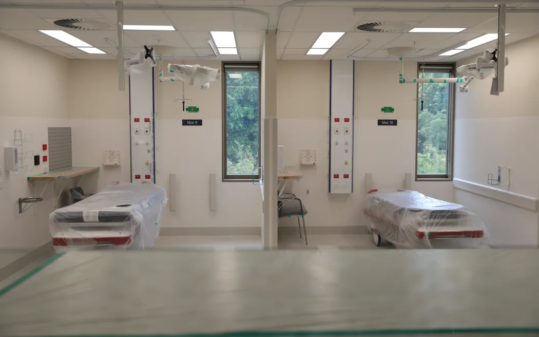 Hạ tầng New Zealand: Tuổi đời thực và những thách thức phía trước 2 Fit outs at the Christchurch Hospital