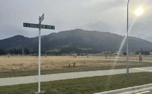The site of the proposed liquor store on Longview Drive. 