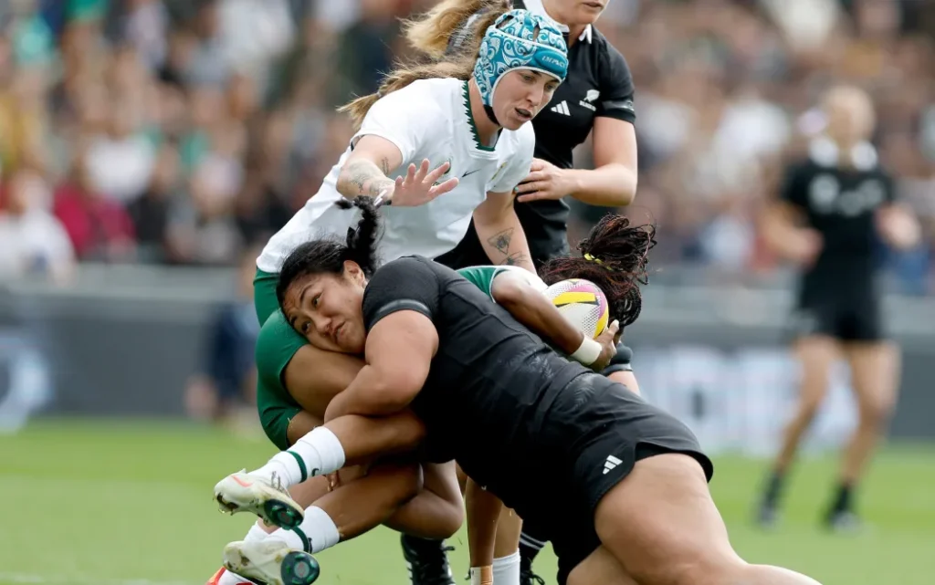Veisinia Mahutariki-Fakalelu of New Zealand tackles Maceala Samboya of South Africa New Zealand Black Ferns v South Africa Springbok Women, Quarter Final match of the 2025 Women’s Rugby World Cup at Sandy Park, Exeter, England on Saturday 13 September 2025. Photo credit: Matthew Impey / Photosport