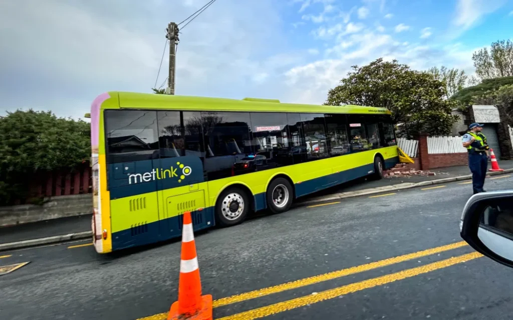 Bus crash in Kilbirnie, Wellington, 6 October 2025