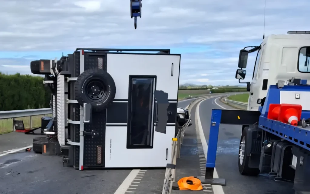 A caravan has flipped, blocking the southbound lane of the Hawke's Bay Expressway near the Pākōwhai/Links Road roundabout.