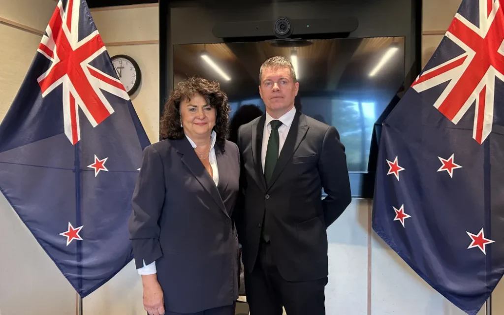 New Zealand chống tội phạm có tổ chức: Cần giải pháp táo bạo, quyết liệt 1 Casey Costello, and chair of the group Steve Symon