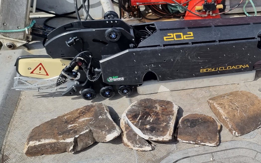 New Zealand: Triển khai drone dưới biển bảo vệ cáp ngầm khỏi nguy cơ phá hoại 3 Bay Dynamics, now part of SYOS Aerospace, unmanned underwater vehicle UUV unit 202.