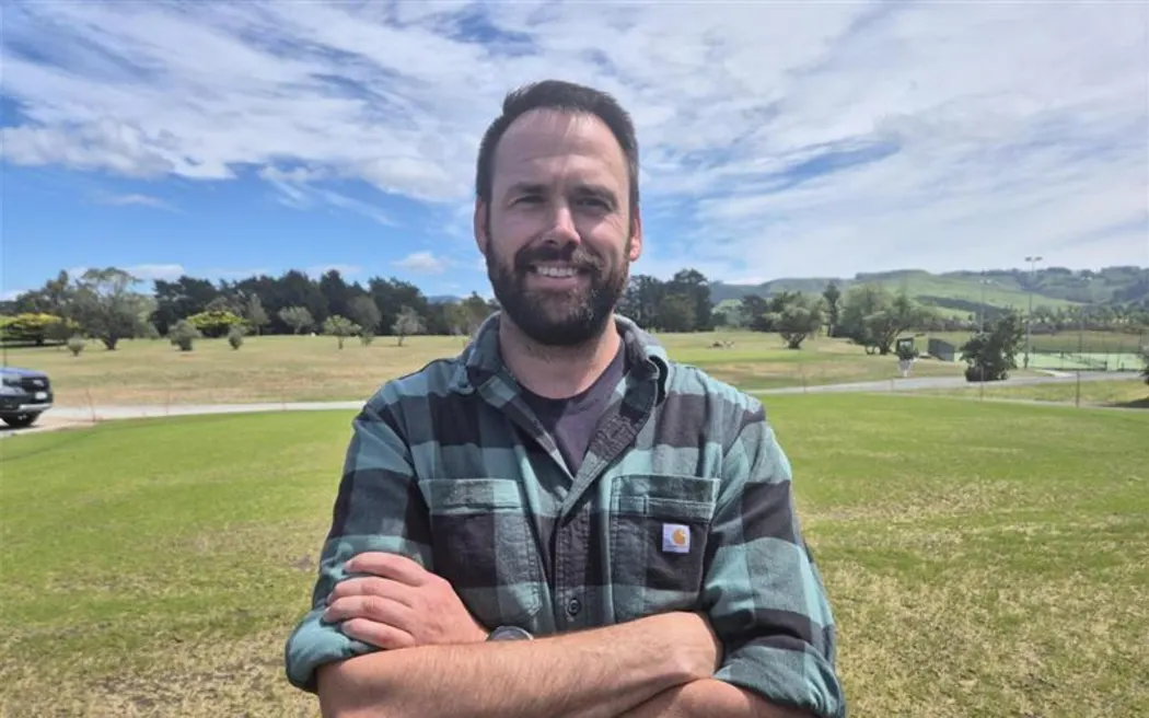 Cư dân Pōrangahau kêu gọi sửa luật lâm nghiệp sau vụ cháy lớn 6 Blake Jones.