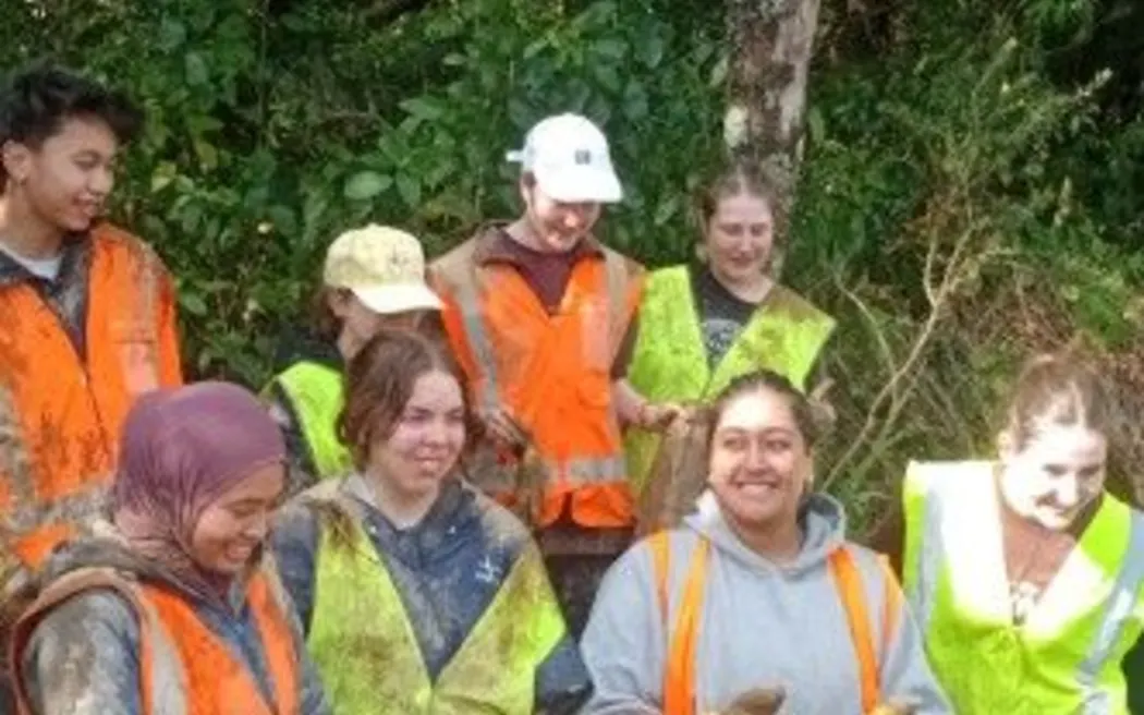 Canterbury Student Army volunteers pitched in to help.