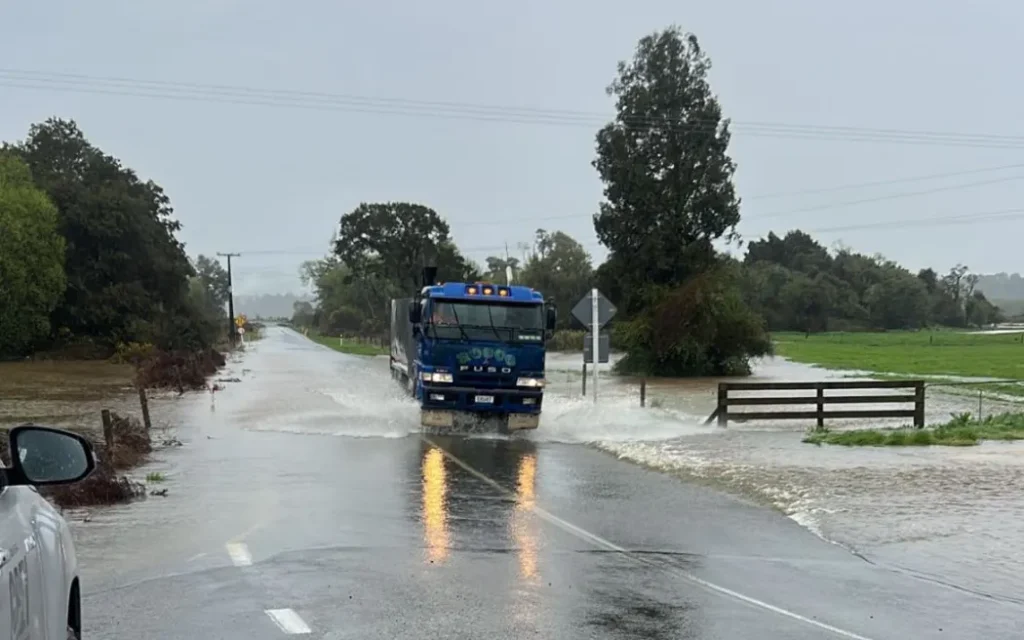 flooding, heavy rain on grey district, west coast