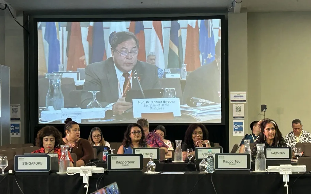 Fiji đối mặt khủng hoảng HIV nghiêm trọng: Nguy cơ lây lan toàn khu vực, chuyên gia cảnh báo 3 Health leaders from 38 countries met in Fiji for the 76th session of the World Health Organizations Regional Committee for the Western Pacific.