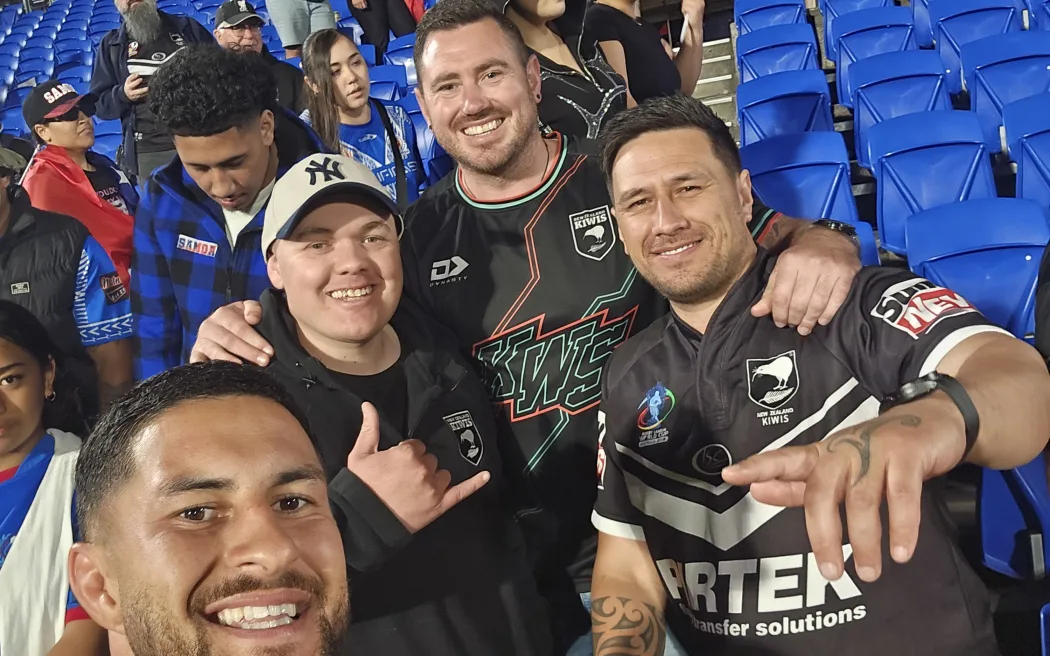 La ó Haka: Đâu là ranh giới giữa cổ vũ cuồng nhiệt và thiếu tôn trọng? 6 Lennie Brookie (pictured right) created his own podcast to shine more light on Kiwi rugby league stars