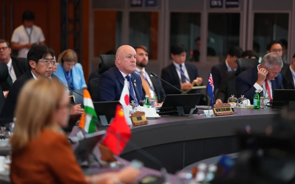 Thủ tướng New Zealand Christopher Luxon: Quyết tâm đẩy mạnh xuất khẩu thịt Halal 1 Luxon at East Asia Summit.