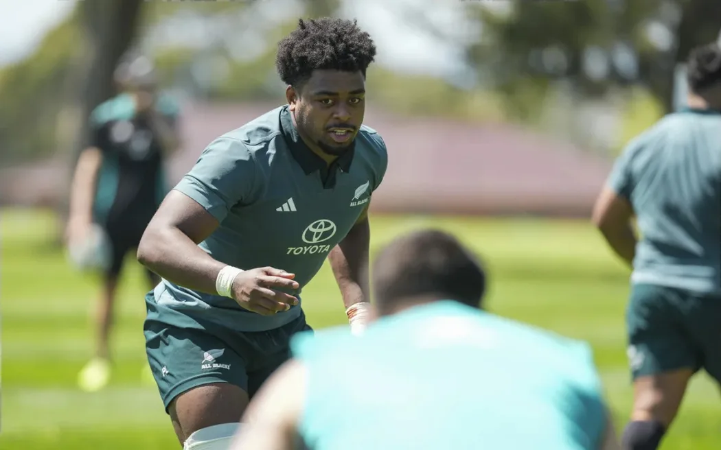 All Blacks chốt đội hình đại chiến Ireland tại Chicago: Beauden Barrett tái xuất 2 Peter Lakai.