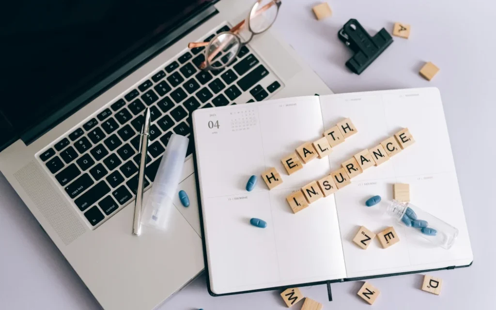 Dù 'khỏe mạnh, trẻ tuổi', phí bảo hiểm y tế vẫn tăng 25% trong một năm 1 Health insurance depiction