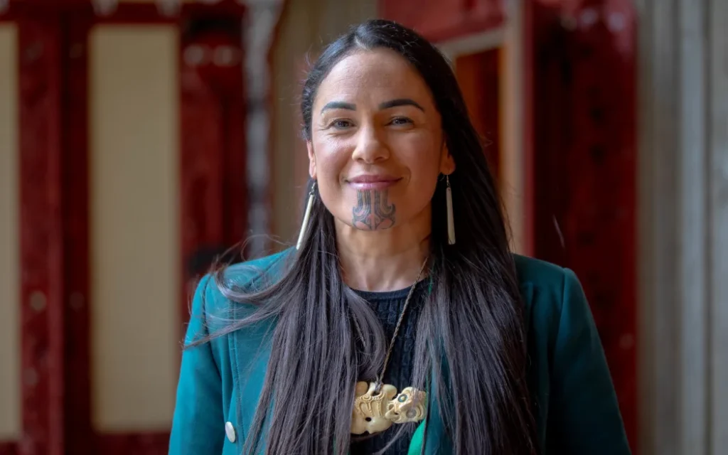 Tòa án Waitangi kiến nghị: Cần cấp quyền công dân cho con của người đàn ông Māori 1 Celebrating 50 years of the Waitangi Tribunal