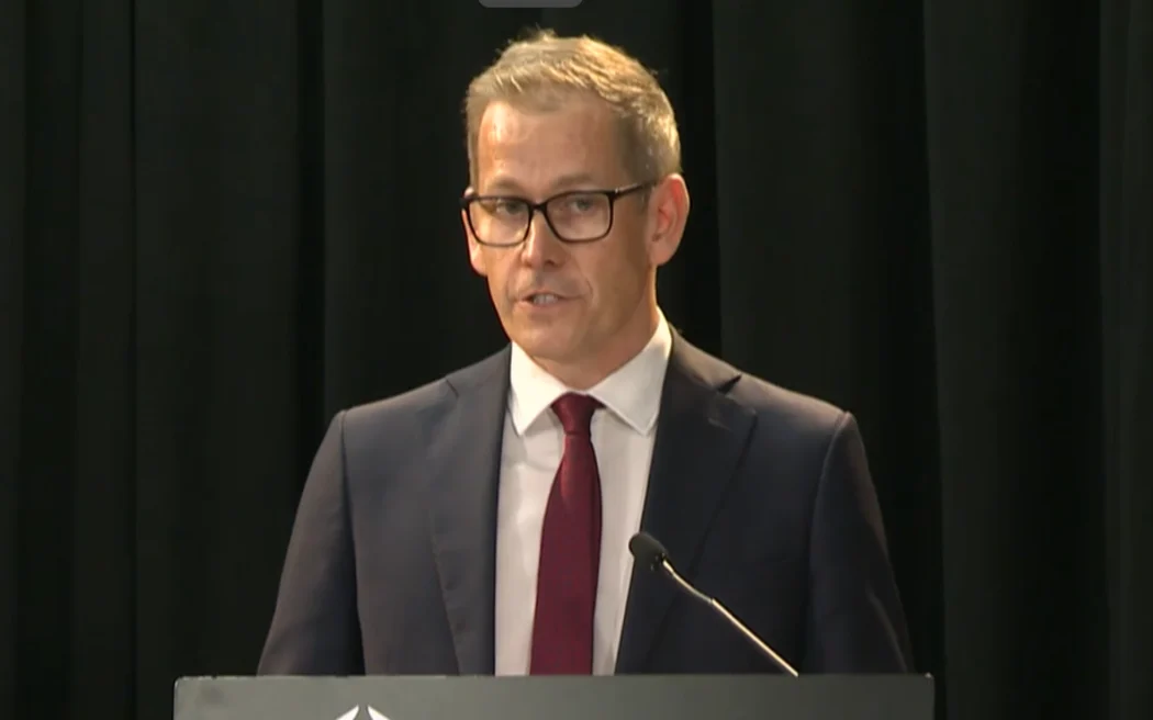 Ngân hàng Dự trữ New Zealand định đoạt lãi suất OCR thế nào? 2 Stand-in Reserve Bank governor Christian Hawkesby.