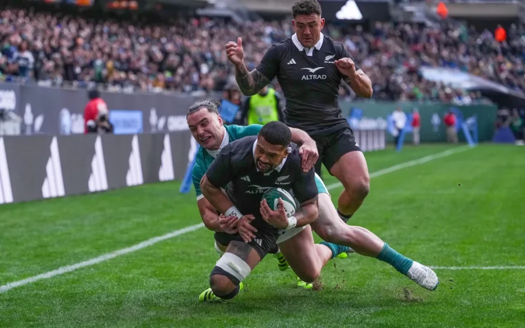 Ardie Savea dives for the try line, All Blacks v Ireland.