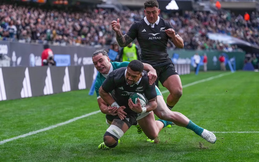 Ardie Savea dives for the try line, All Blacks v Ireland.