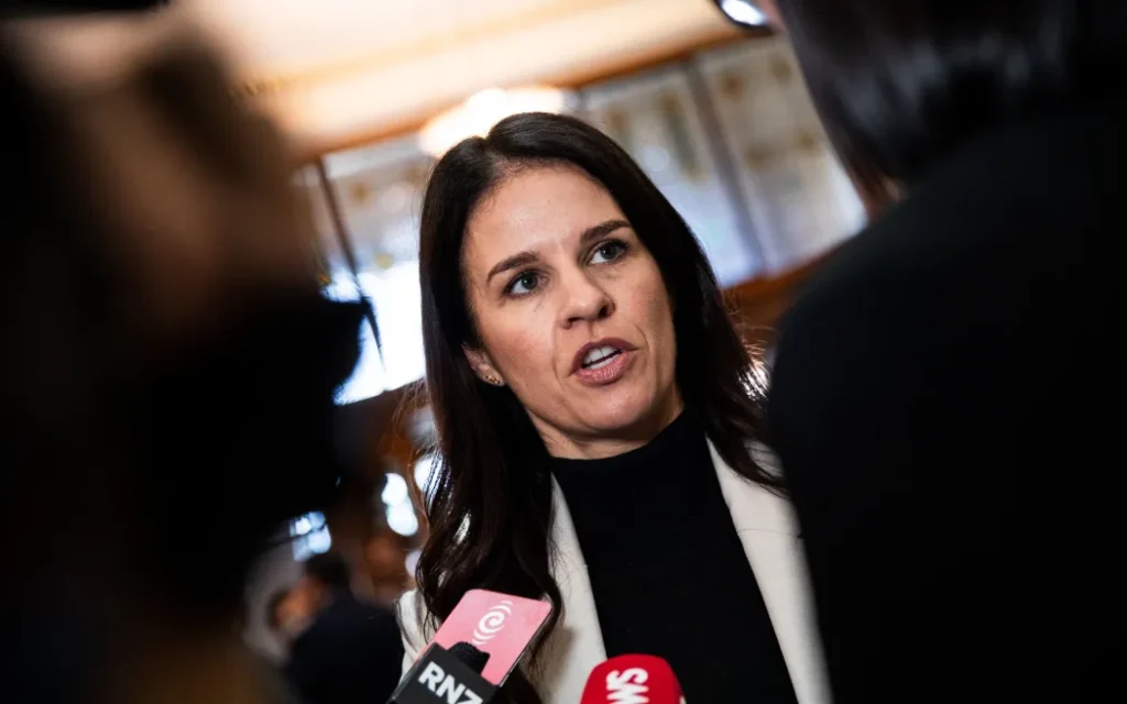 New Zealand: Chính sách ưu tiên việc làm cho người bản địa gây sóng gió, doanh nghiệp và người nhập cư đồng loạt phản đối 1 Erica Stanford