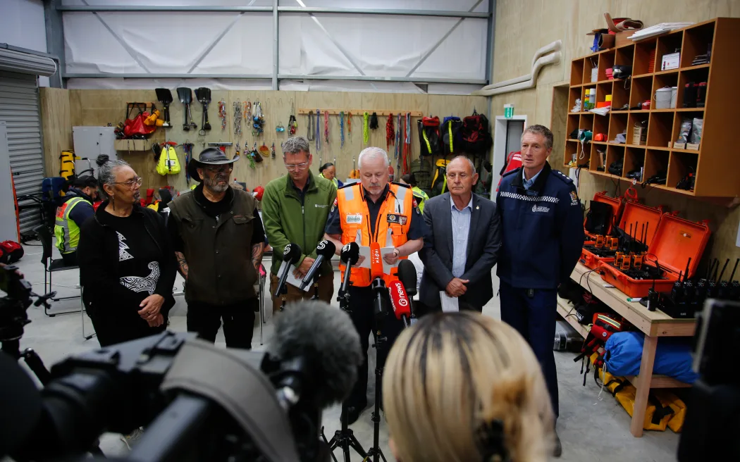 Tongariro fire - stand up 10 November 2025 - Nigel Dravitzki - FENZ District Commander