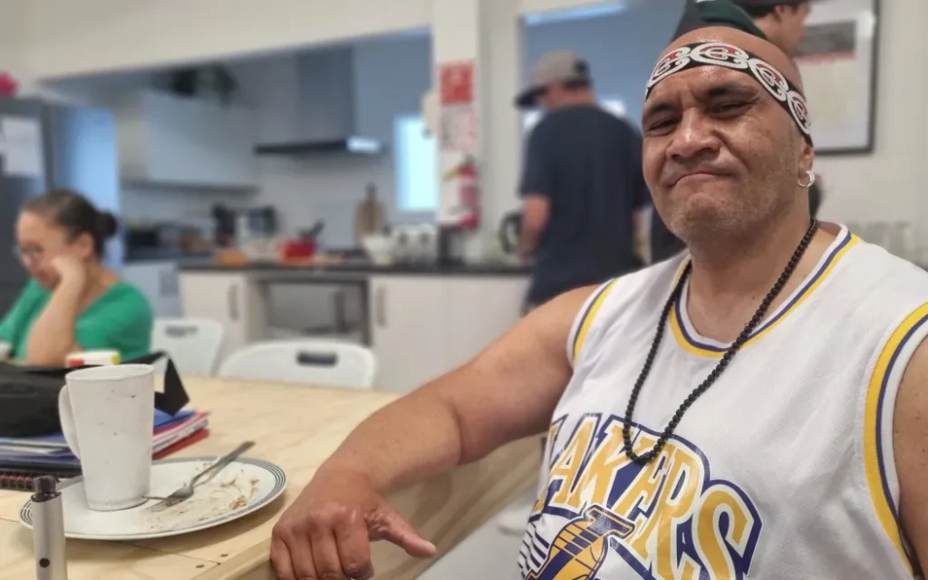 New Plymouth: Một đêm tại mái ấm "quá tải" giữa làn sóng vô gia cư tăng vọt 1 Cedric says he has been living 'humbly' for 70 months.