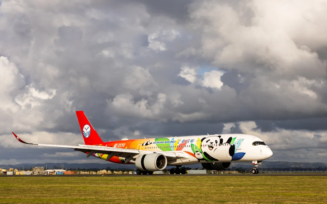 Du khách Trung Quốc có thể đến New Zealand qua Úc mà không cần visa 2 Sichuan airlines has confirmed the return of its non-stop flights between Chengdu, China and Auckland in early December