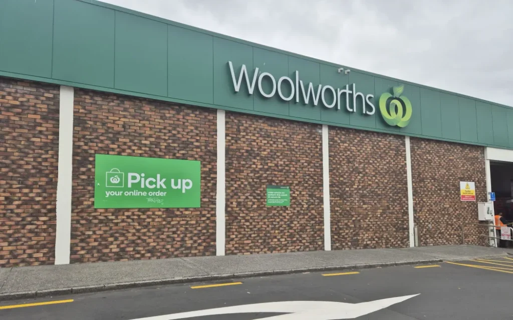 Auckland: Nạn trộm cắp được kiểm soát, cộng đồng lạc quan trở lại 1 Woolworths in Auckland's Point Chevalier.